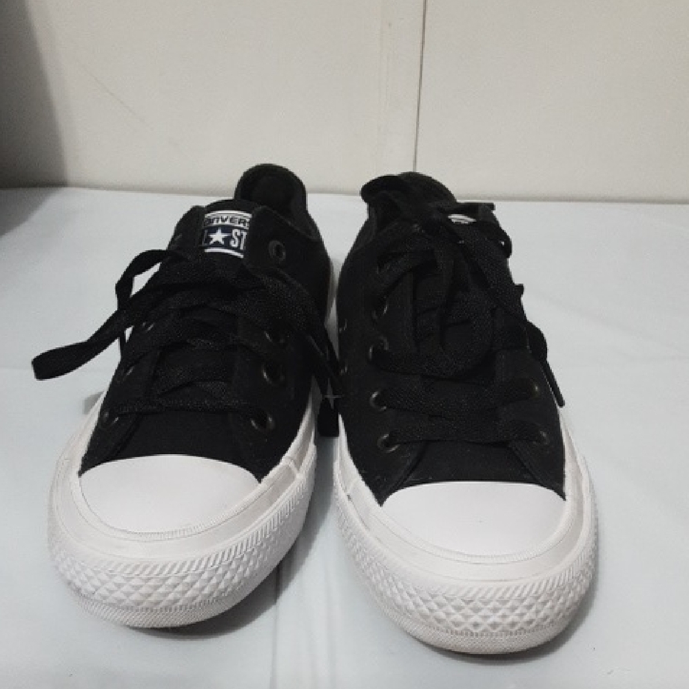 Converse Chuck Taylor 11 All Star Low-Top Lace-Up Sneakers M4 W6
